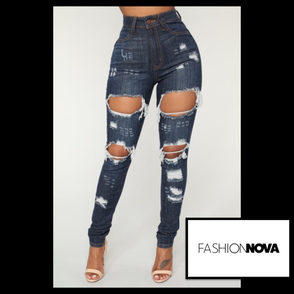 Fashion Nova Ripped & Distressed Skinny Jeans Gem
